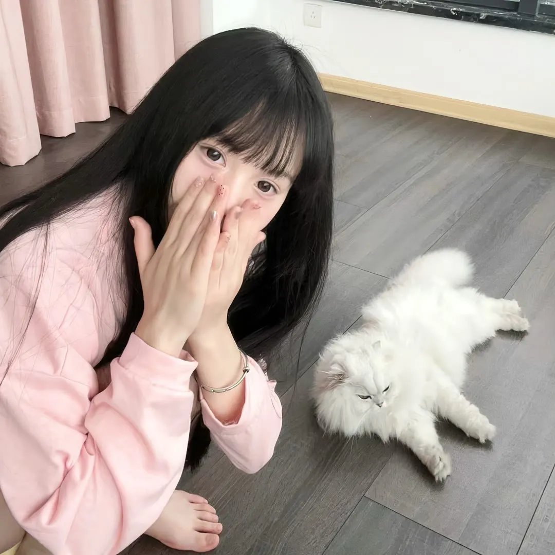 眼里余光都是你